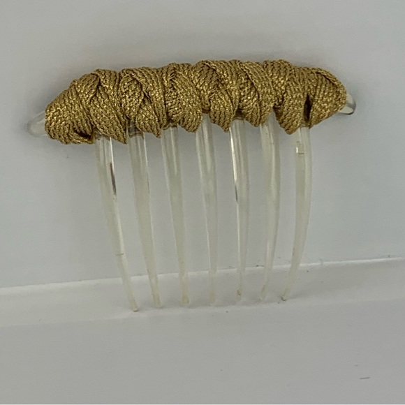 Kirk’s Folly Gold Ribbon Hair Comb - Picture 5 of 5